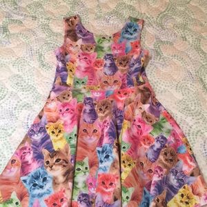 Adorable cat print dress. Size medium (7/8)
